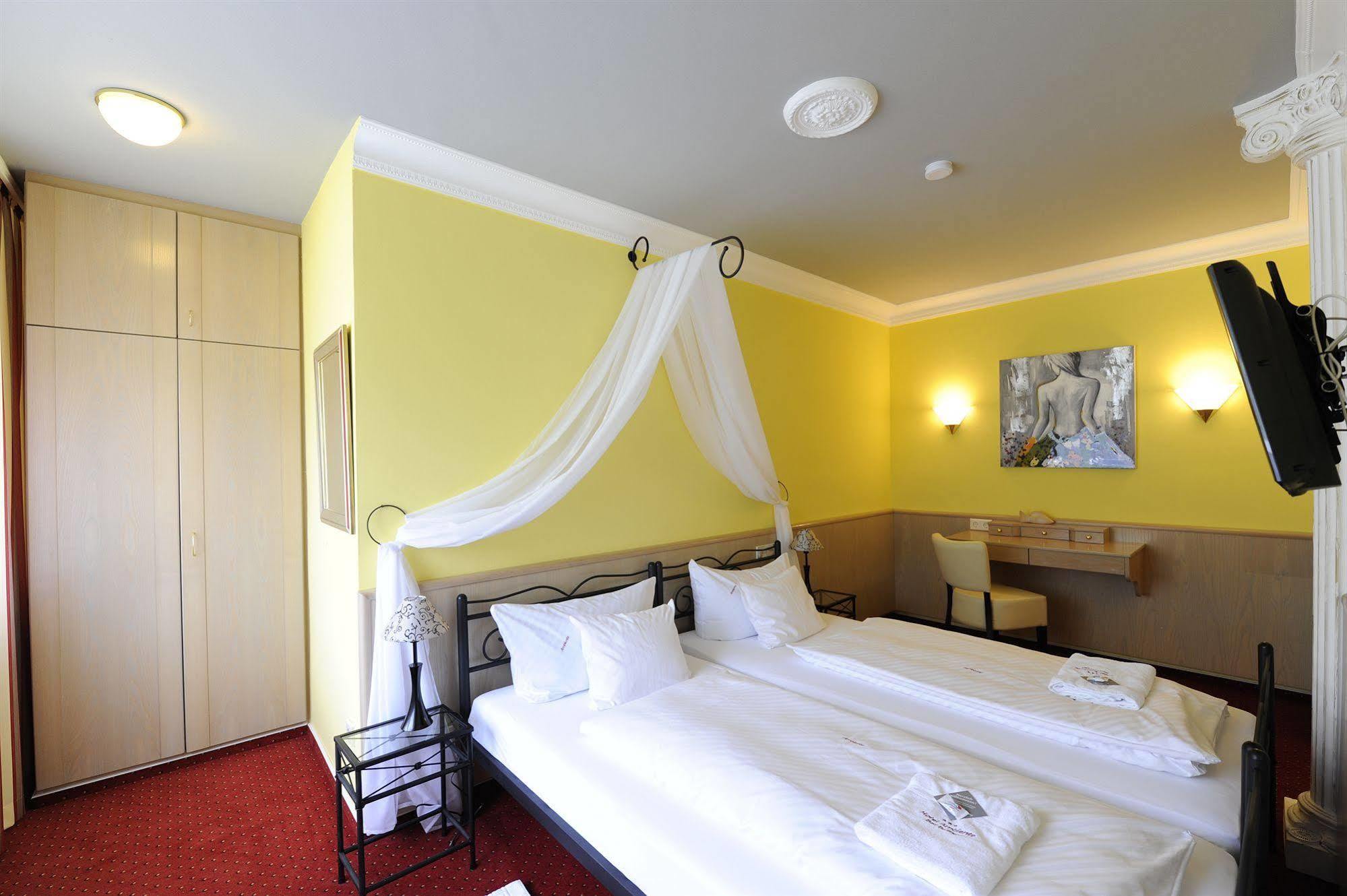 Hotel Ambiente Bad Bellingen Exterior foto